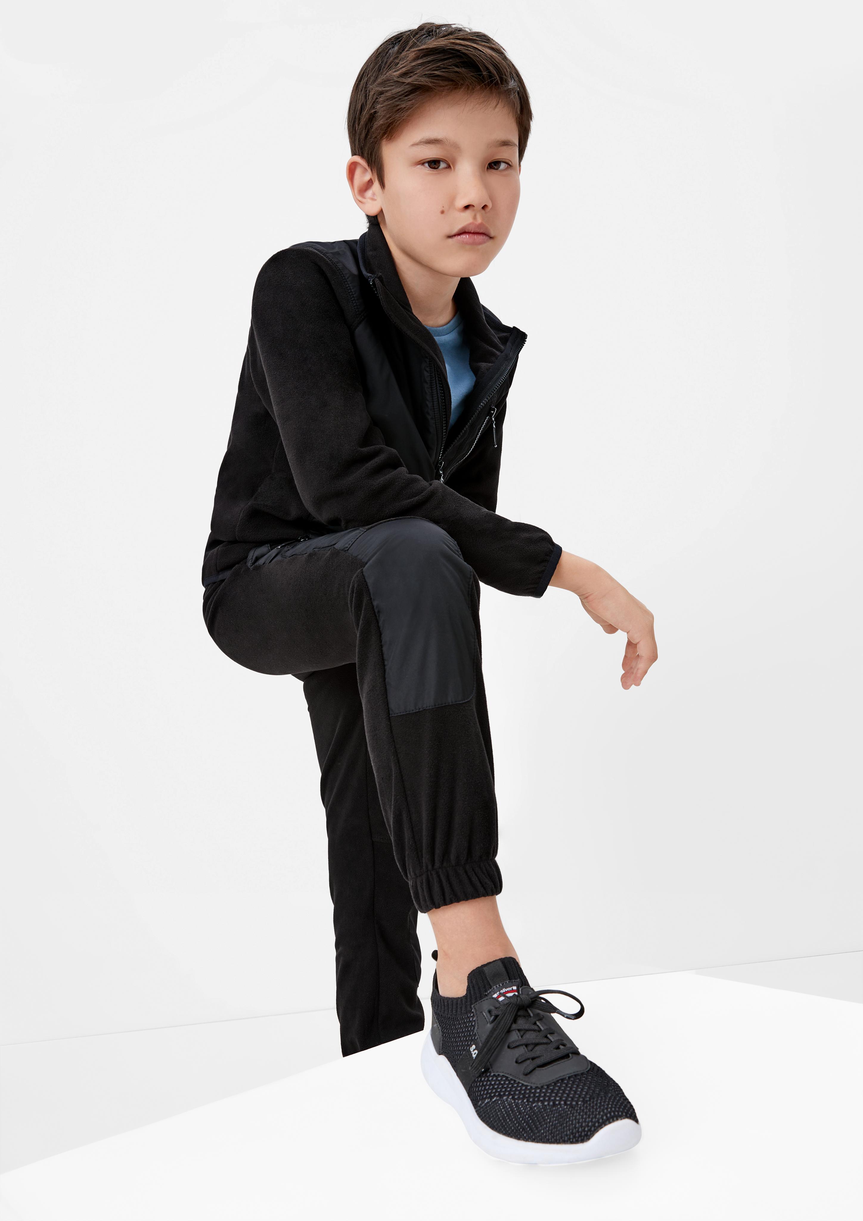 Regular: Joggpants mit aufgesetzten Taschen  2123243-9999