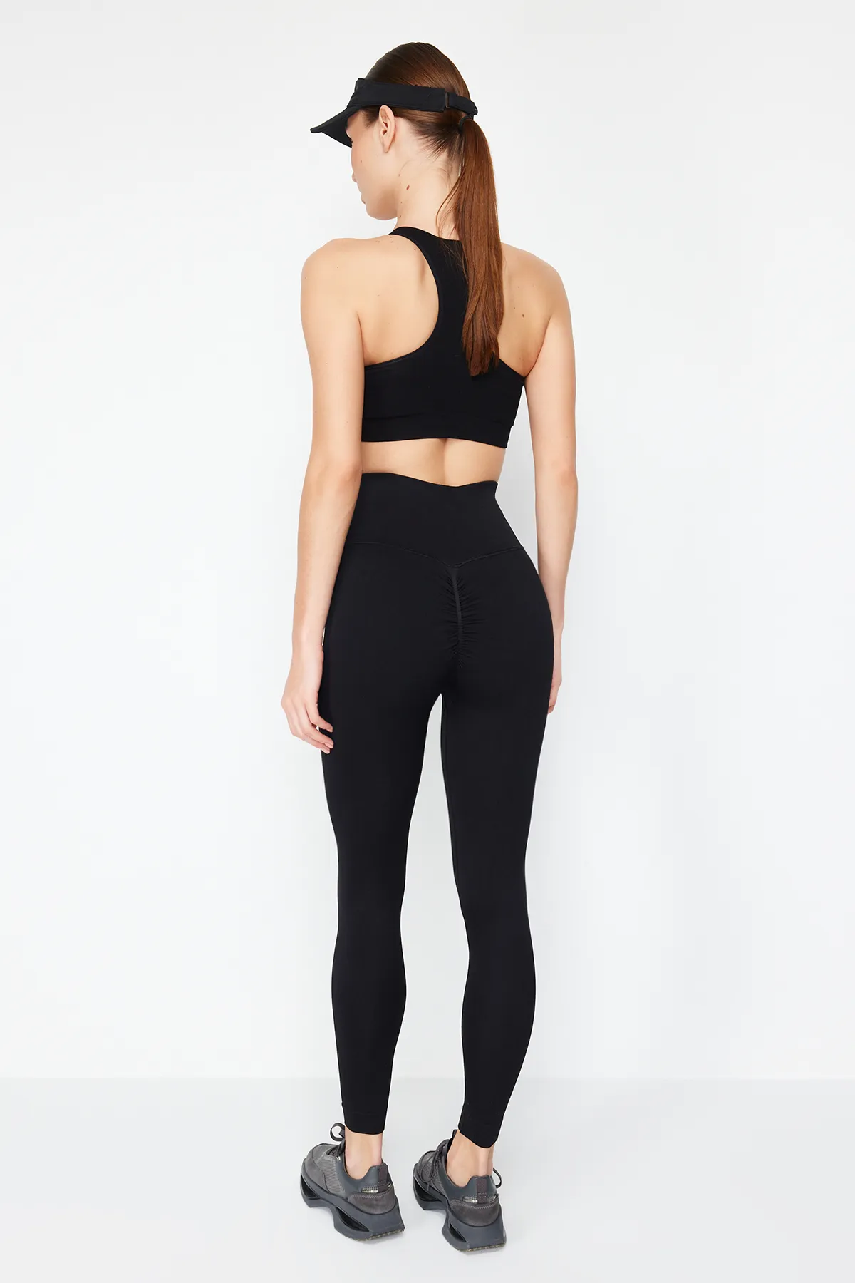 Trendyol Collection  Hochwertige schwarze nahtlose/nahtlose Reflektordruck-detaillierte gestrickte Sport-Leggings in voller Länge THMSS24TY00011