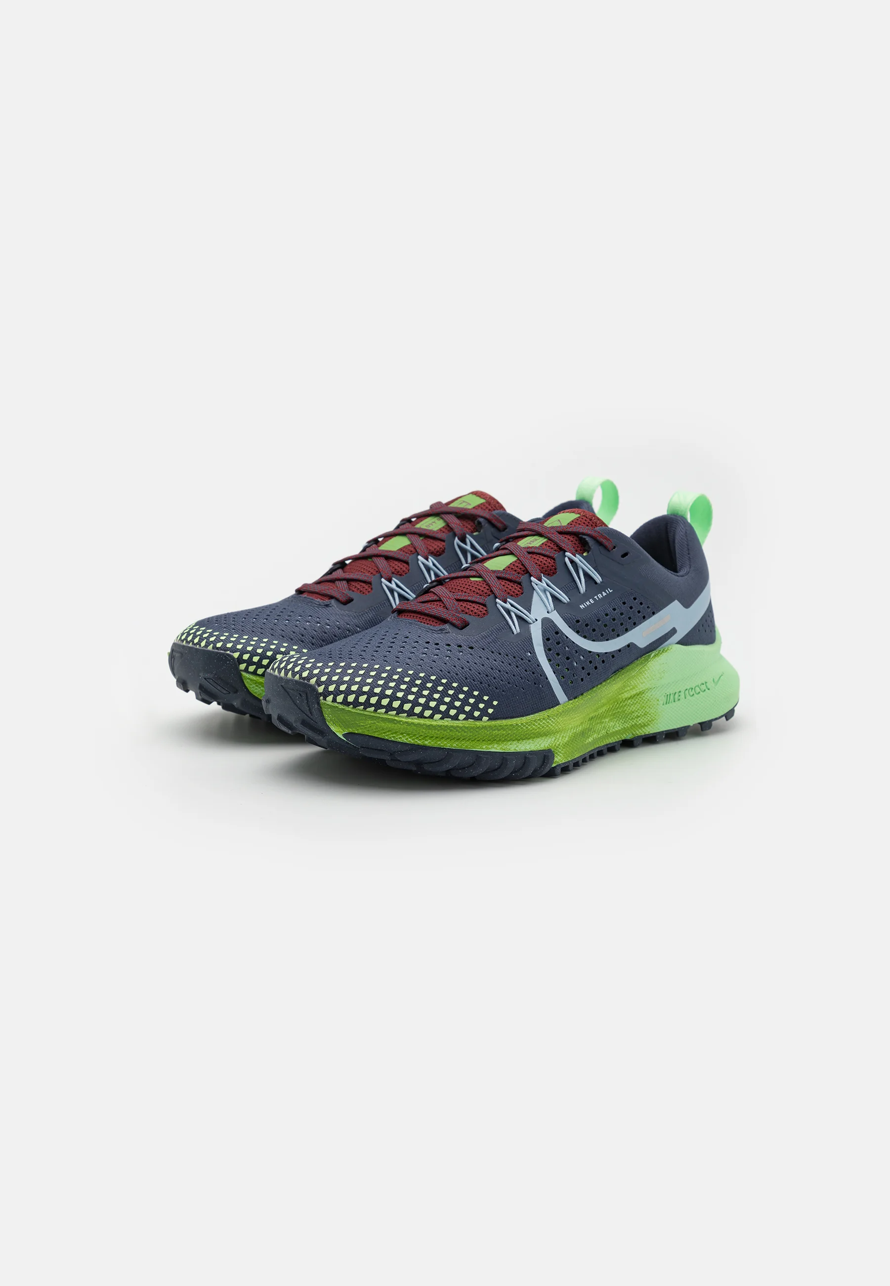Nike Performance REACT PEGASUS TRAIL 4 - Zapatillas de trail running