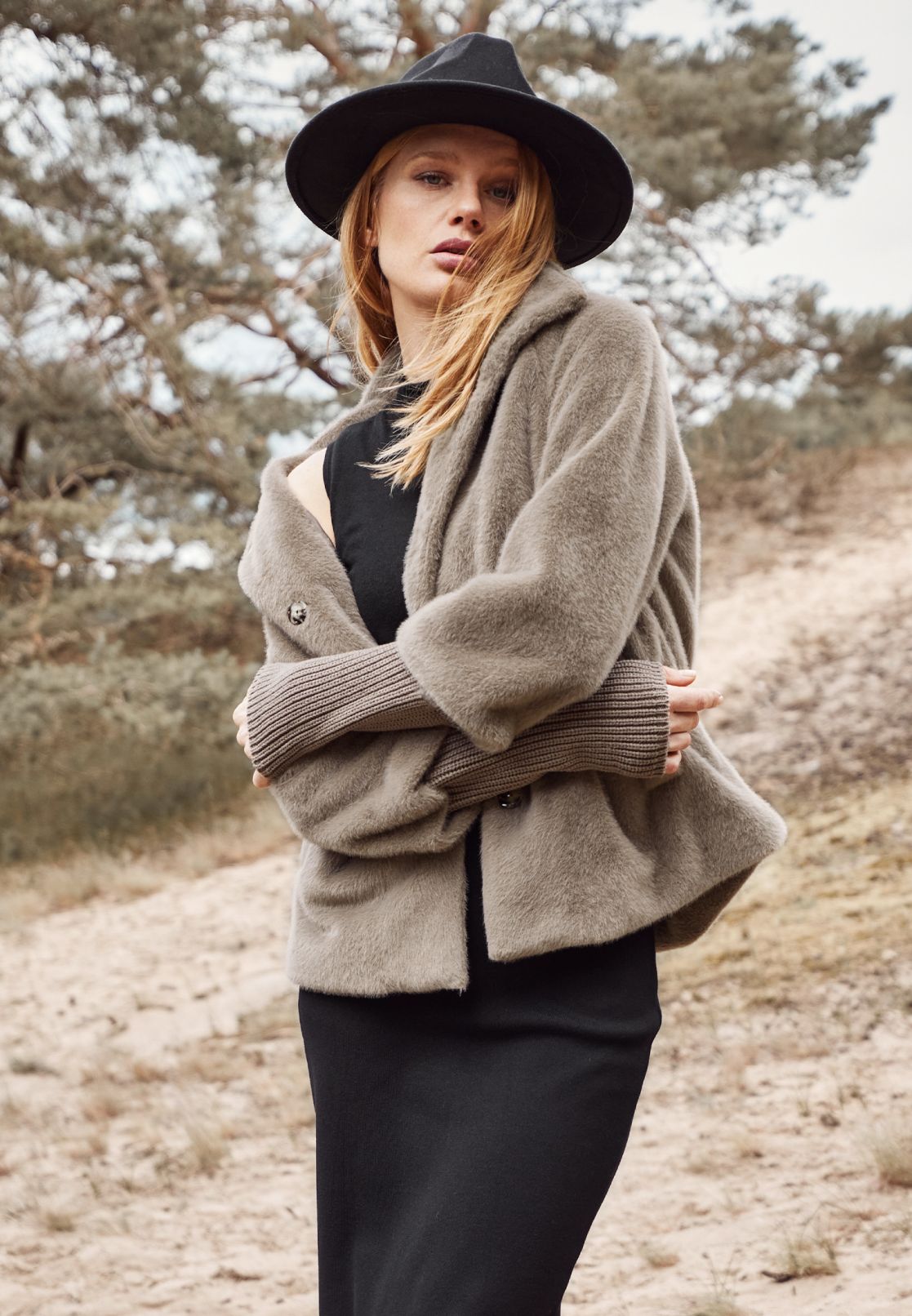 Plüschjacke mit Stulpen