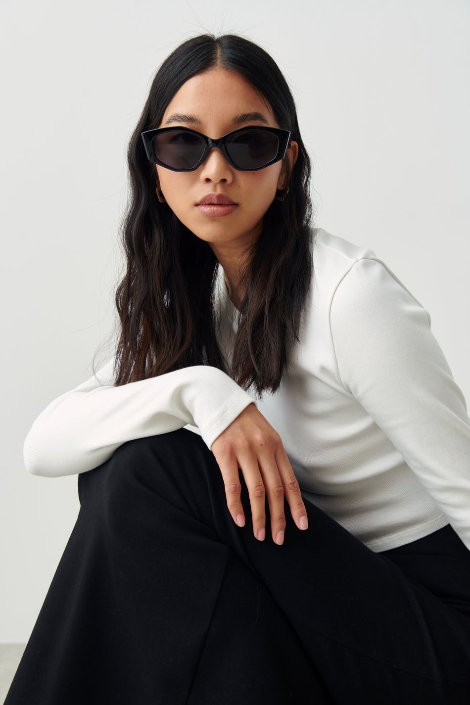 Slim angular sunglasses