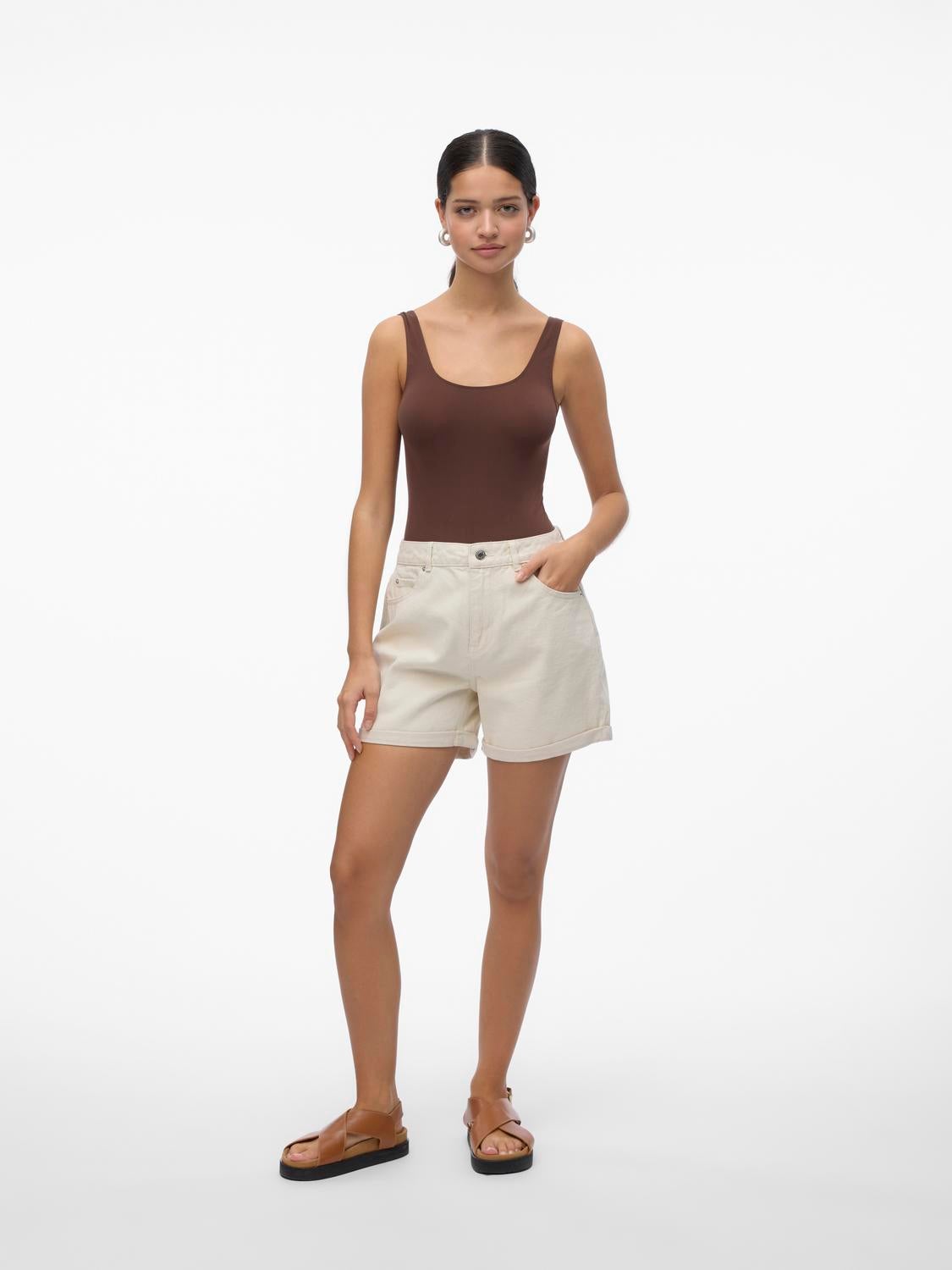 VMZURI Shorts