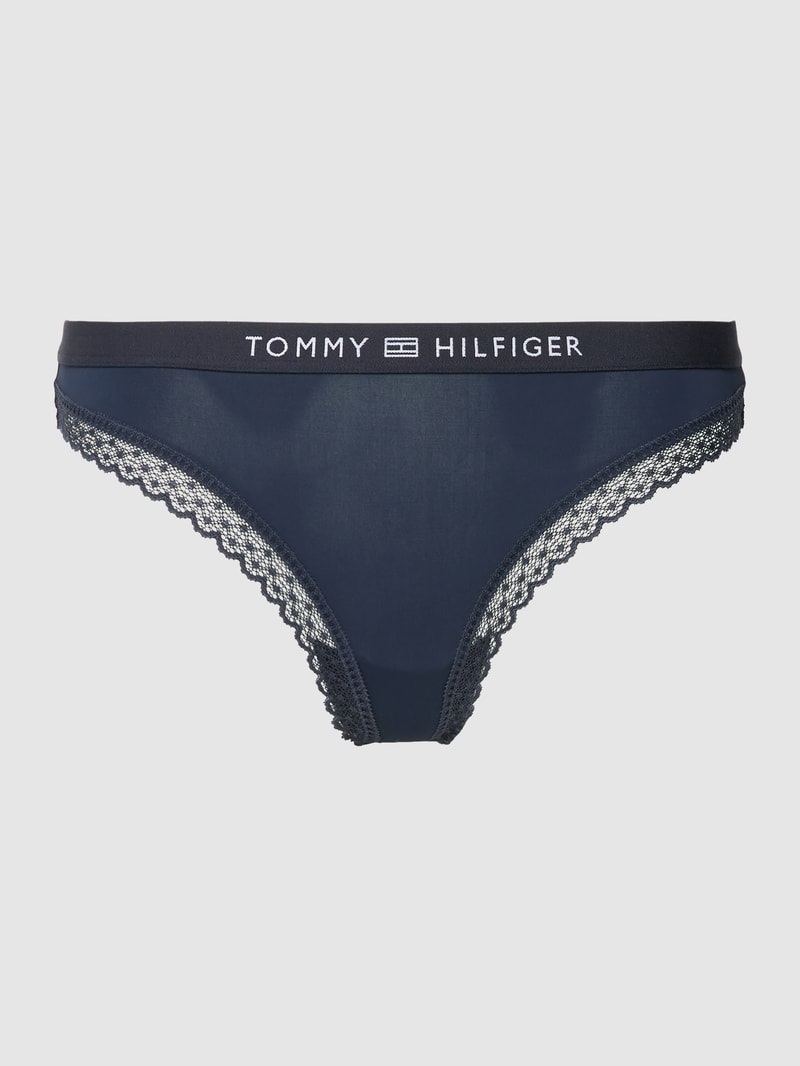 String mit Label-Details in dunkelblau