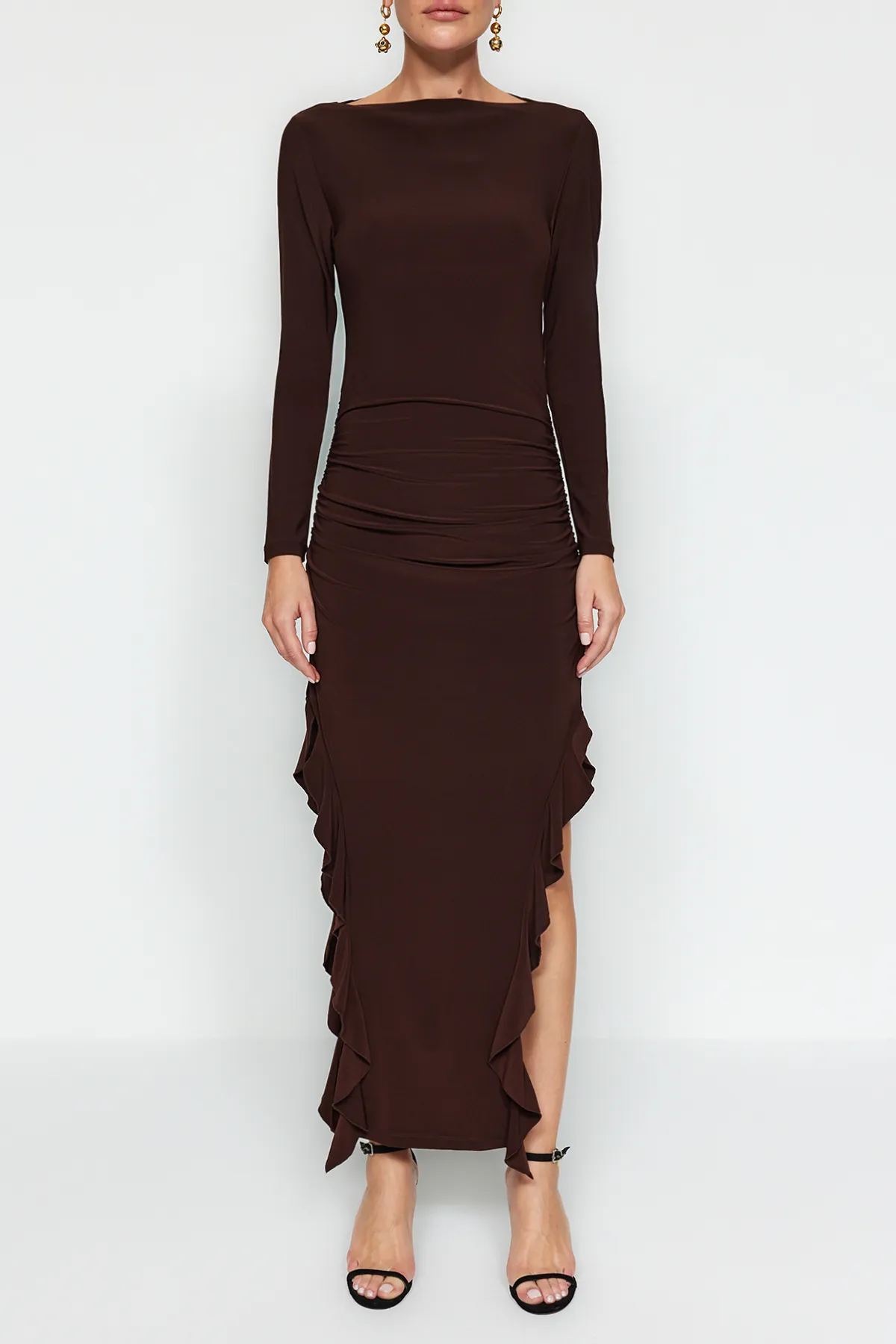 Trendyol Collection  Brauner Rock, Volants, U-Boot-Kaya, dehnbares Maxi-Strickkleid TWOAW24EL00616
