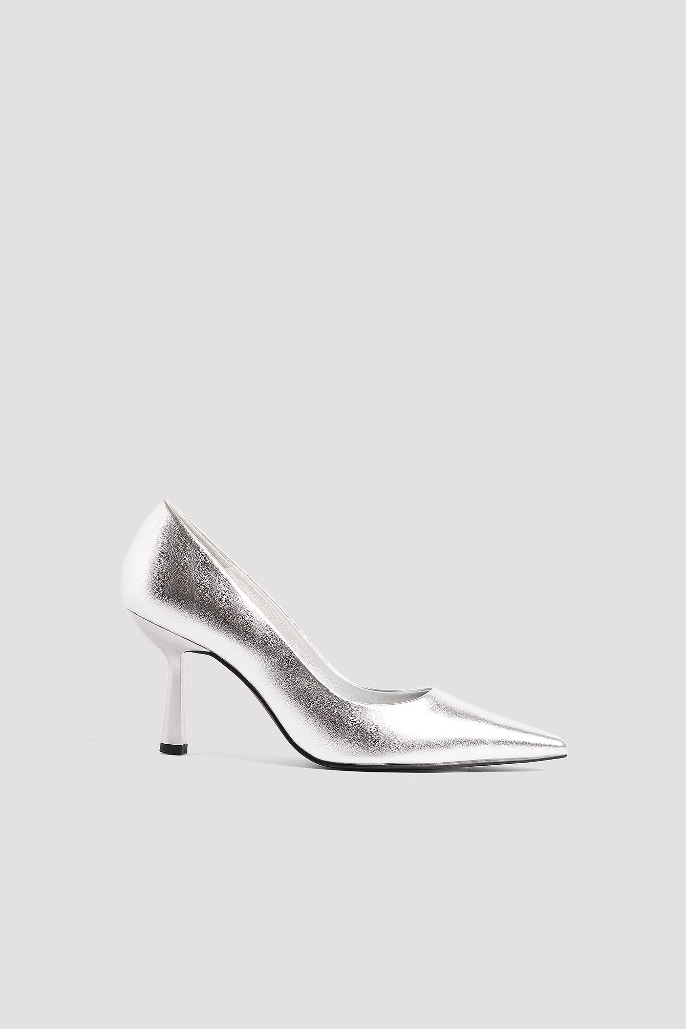 Spitze Pumps