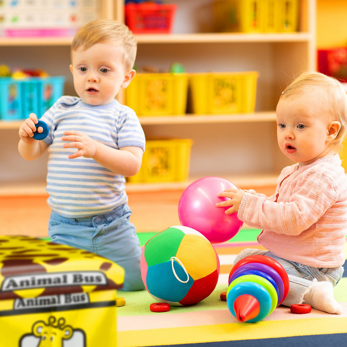 Faltbare Spielzeugkiste mit Stauraum