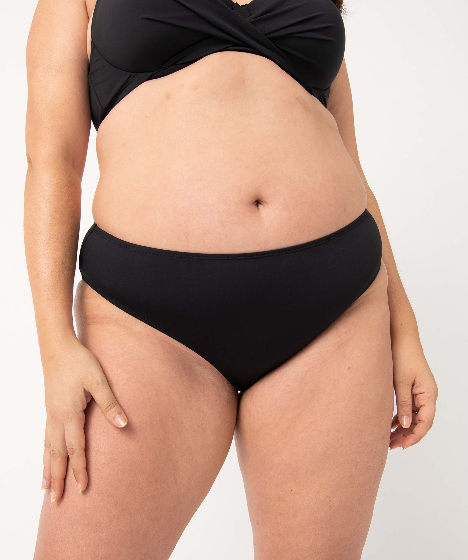 Bas de maillot de bain femme grande taille coupe classique noir | GEMO