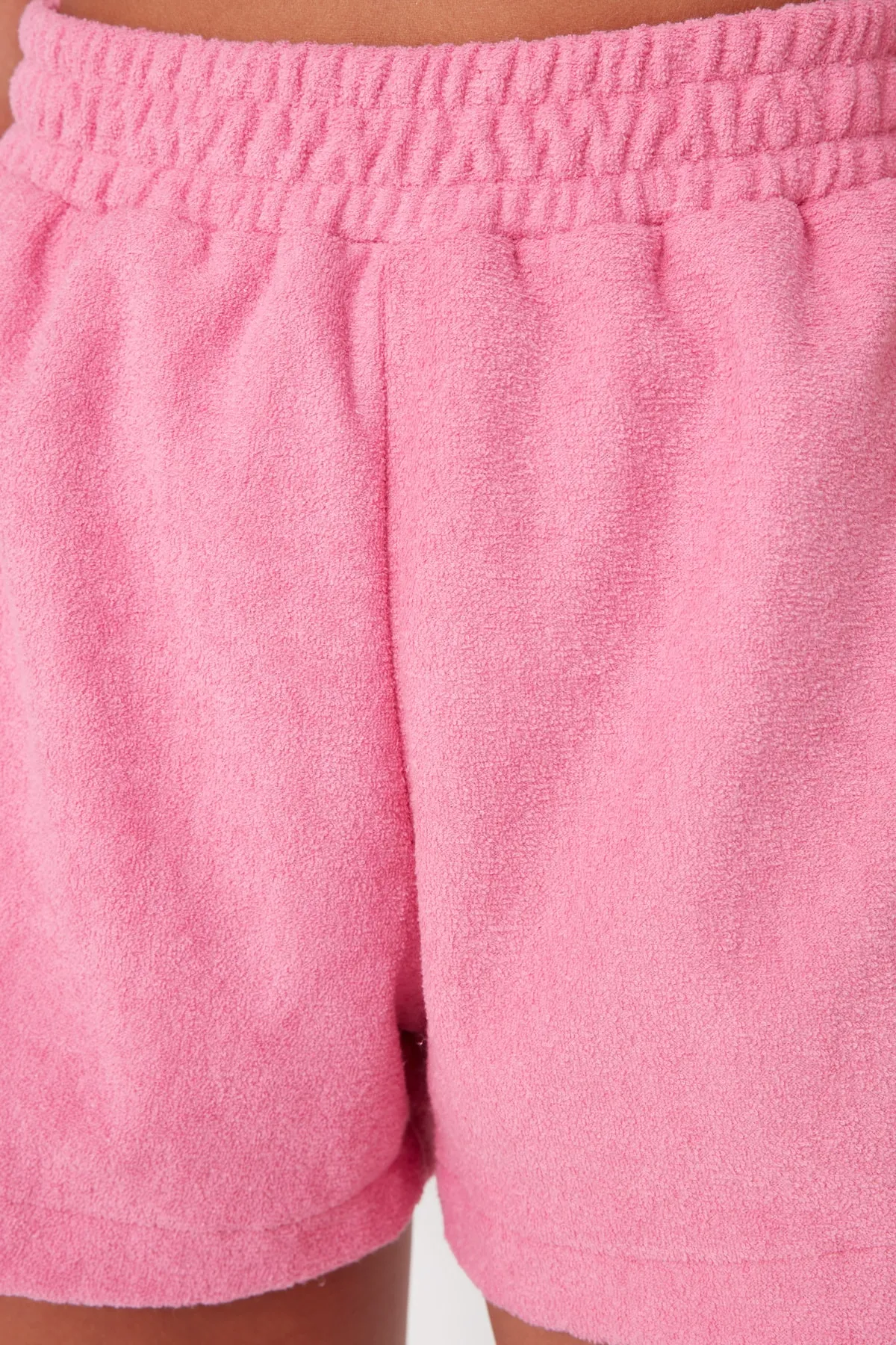 Trendyol Collection  Fuchsia gestricktes Handtuch-Blusen-Shorts-Set TBESS23AU00163