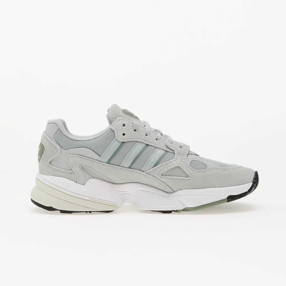 adidas Falcon W IE8205 / grün