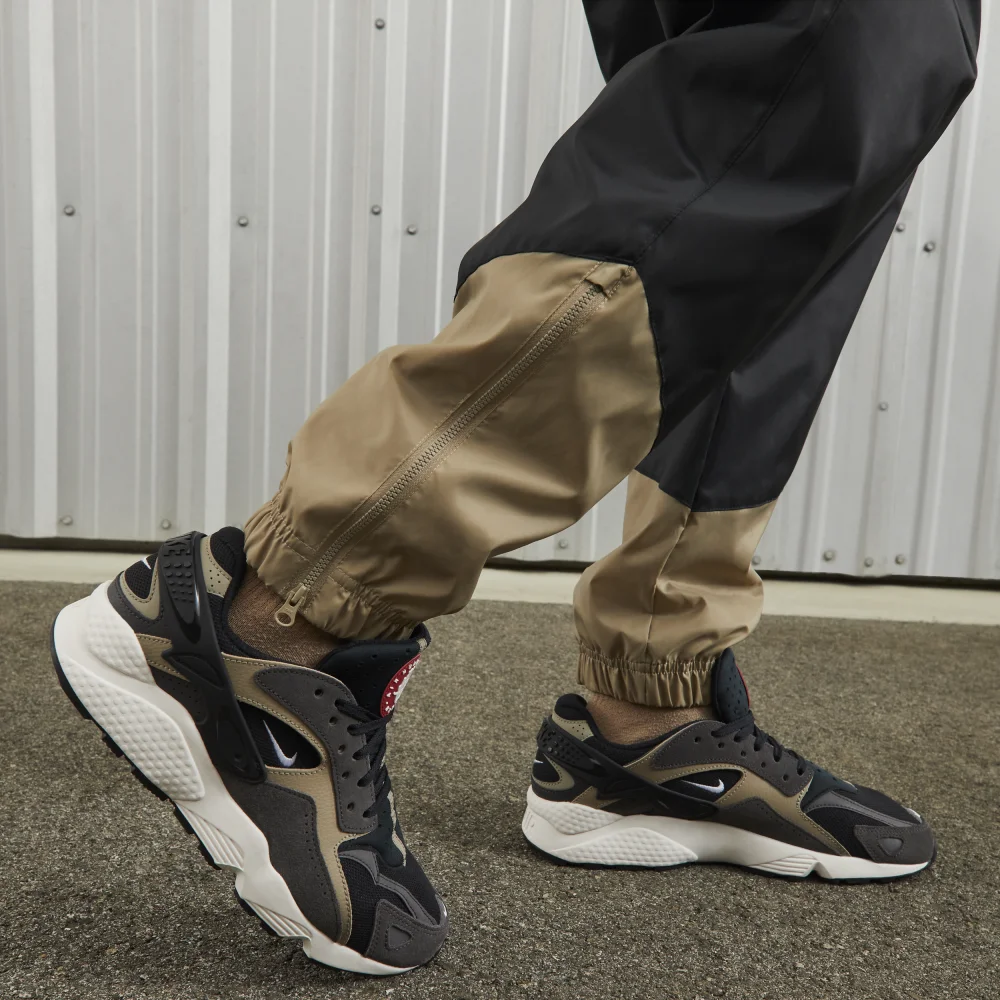Nike Air Huarache Runner DZ3306-003 / schwarz