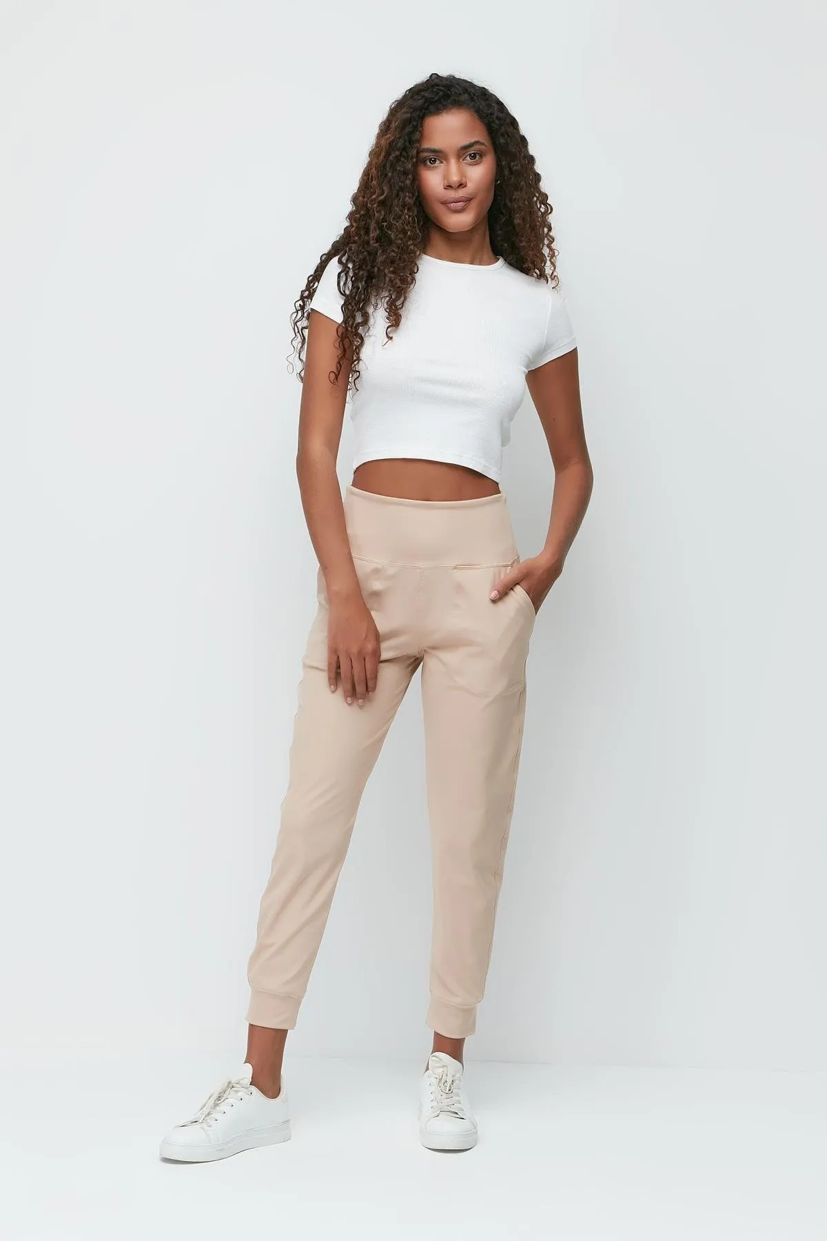 C&City  Jogginghose mit hoher Taille und Bündchen an den Beinen 811 Beige