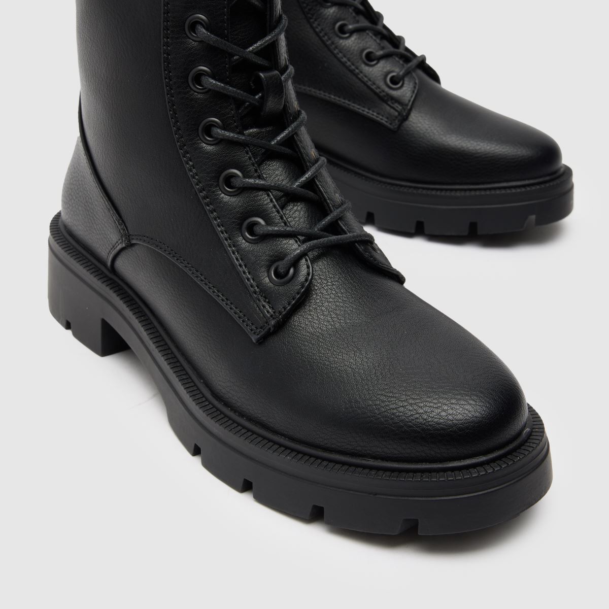 Schuh – Andria – Svarta ankelboots med snörning