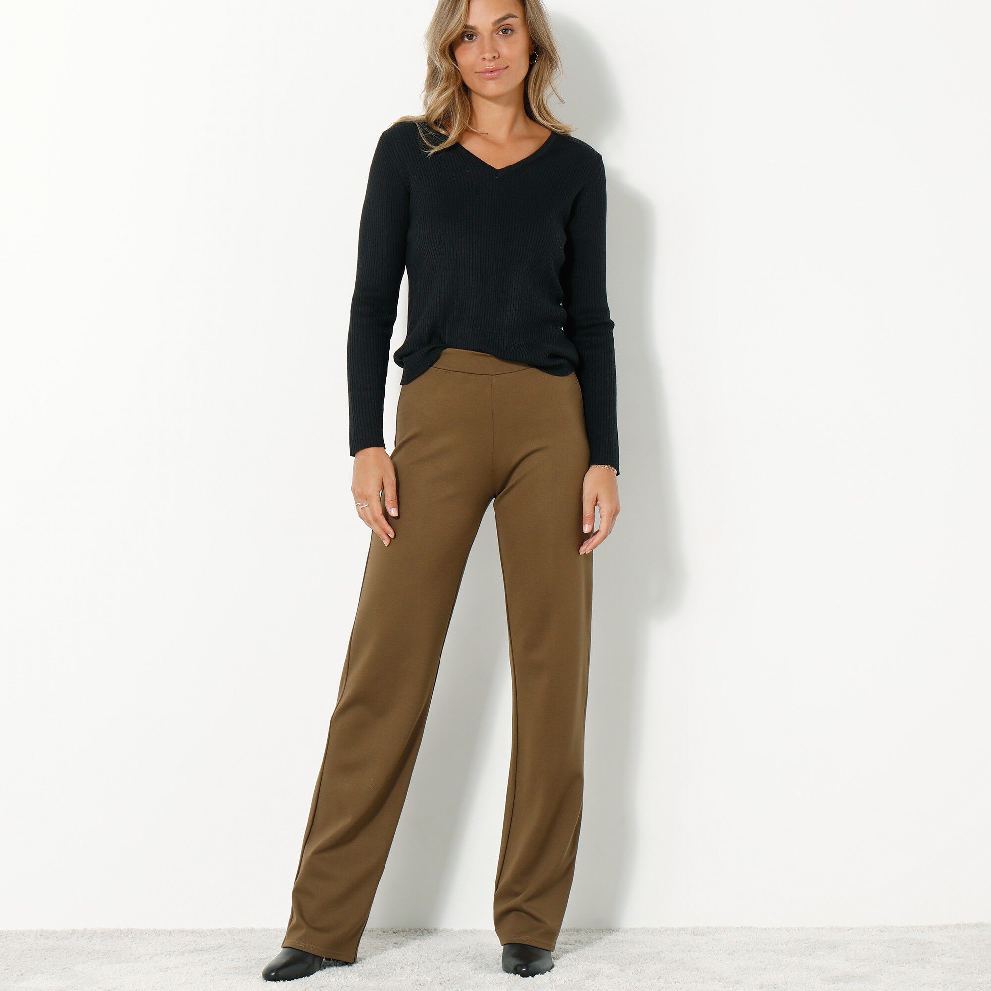 Pantalon droit large, maille milano