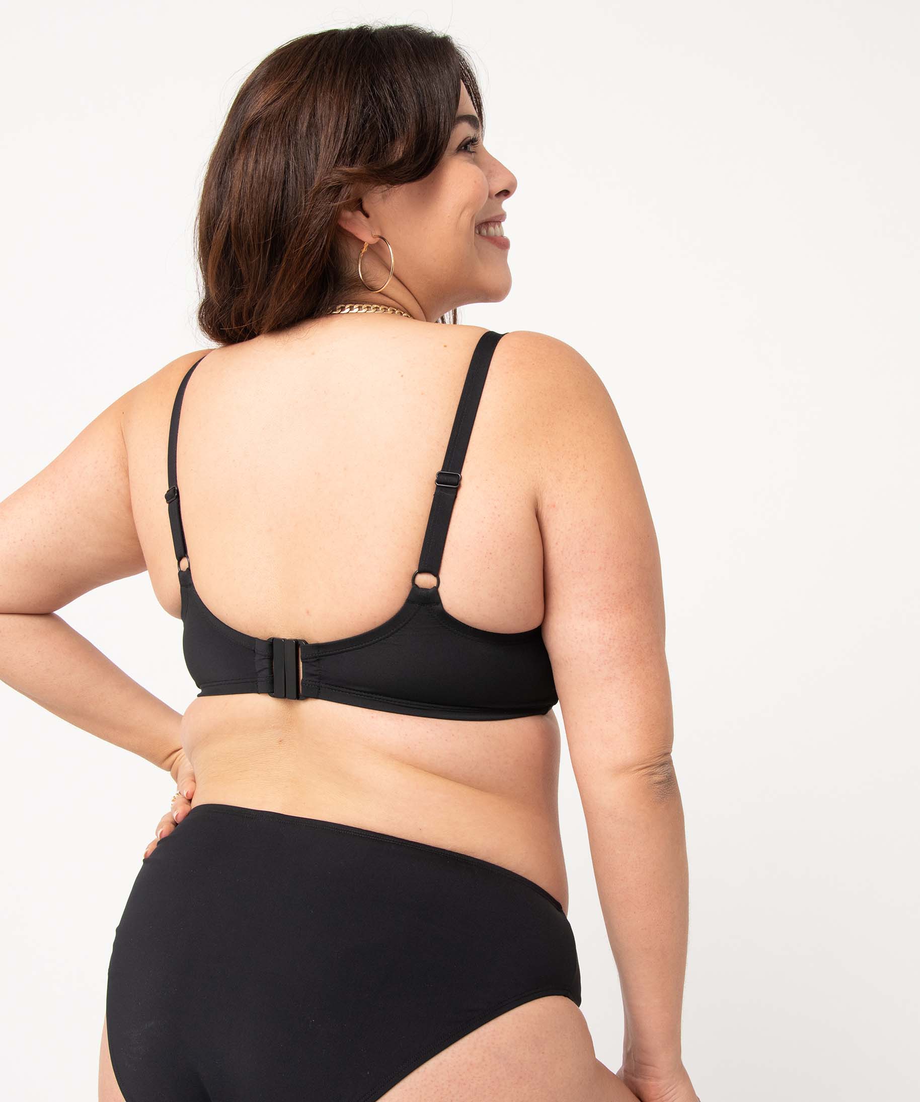 Haut de maillot de bain femme grande taille emboitant et drapé noir | GEMO