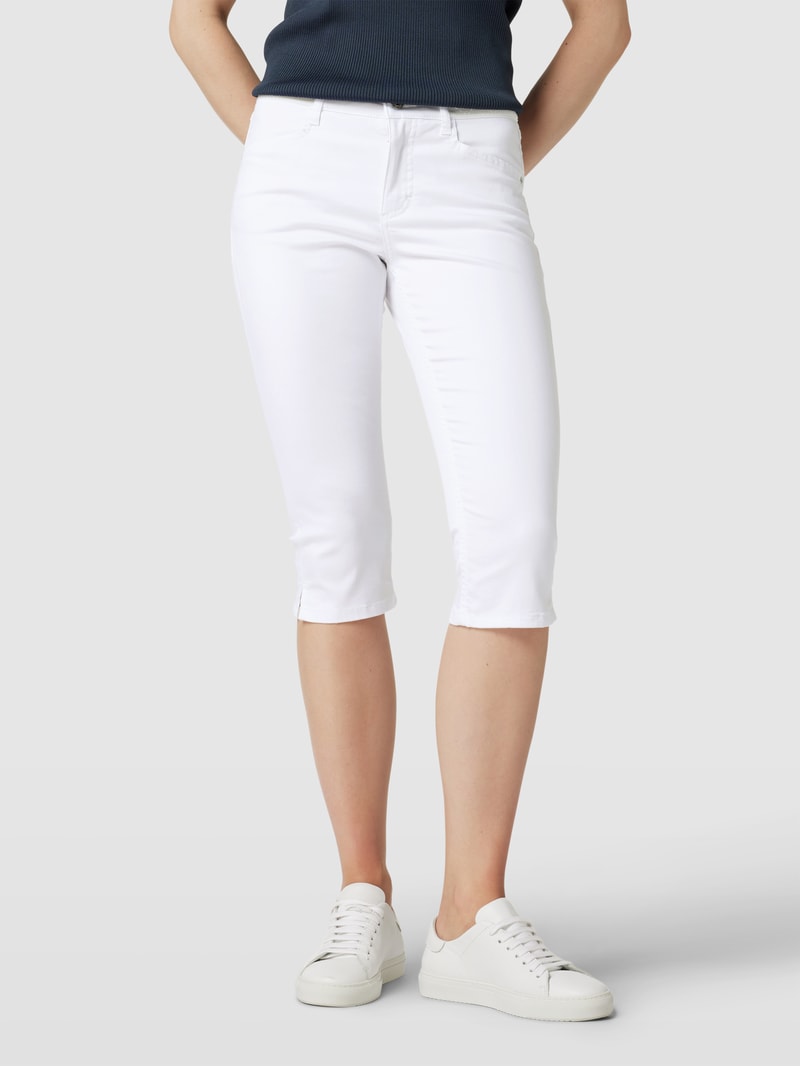 Caprijeans mit Eingrifftaschen in weiß
