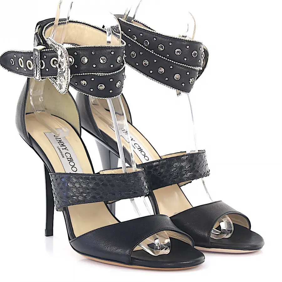 Jimmy Choo - Sandalen Kalbsleder Kristallverzierung Nieten Prägung schwarz - schwarz