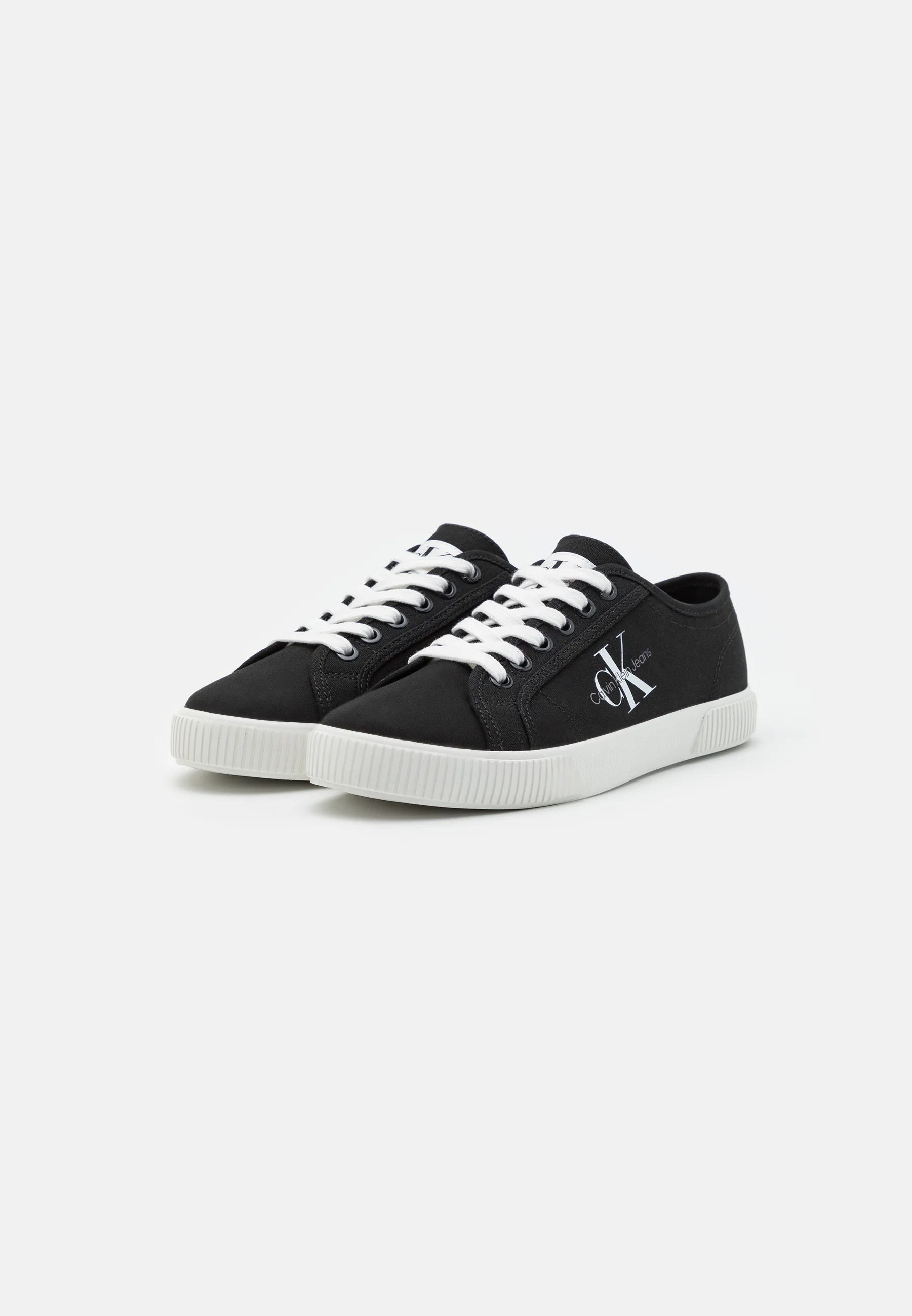 Calvin Klein Jeans ESSENTIAL- Zapatillas bajas