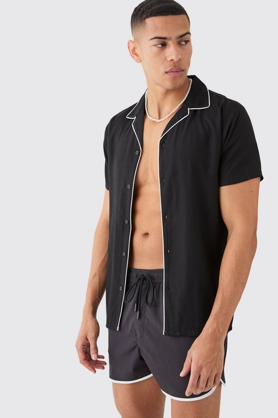 Kurzärmliges Hemd mit Paspeln & Badehose