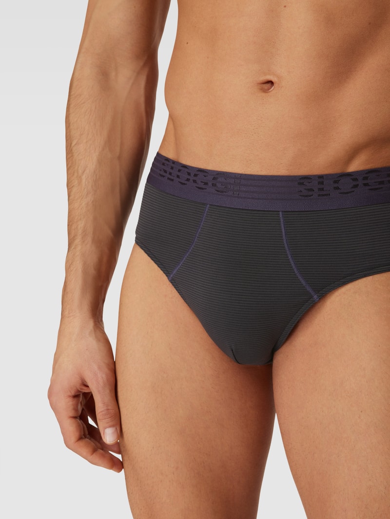 Slip mit Streifenmuster im 2er-Pack in schwarz