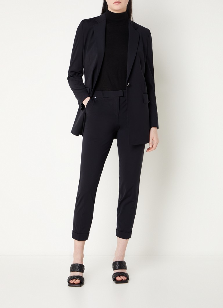 Pantaloni scurți HUGO BOSS Tobaluka cu talie medie și croială mulată, confecționați din material de voiaj.