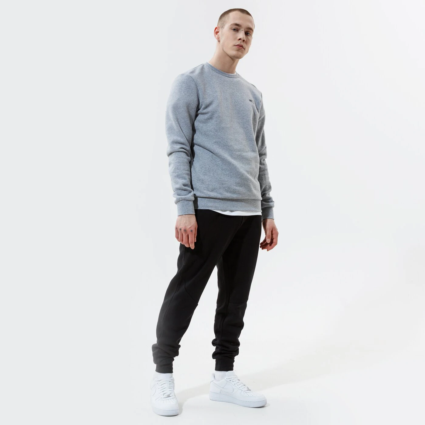CONFRONT SWEATSHIRT SMALL LOGO CREW GREY Grau