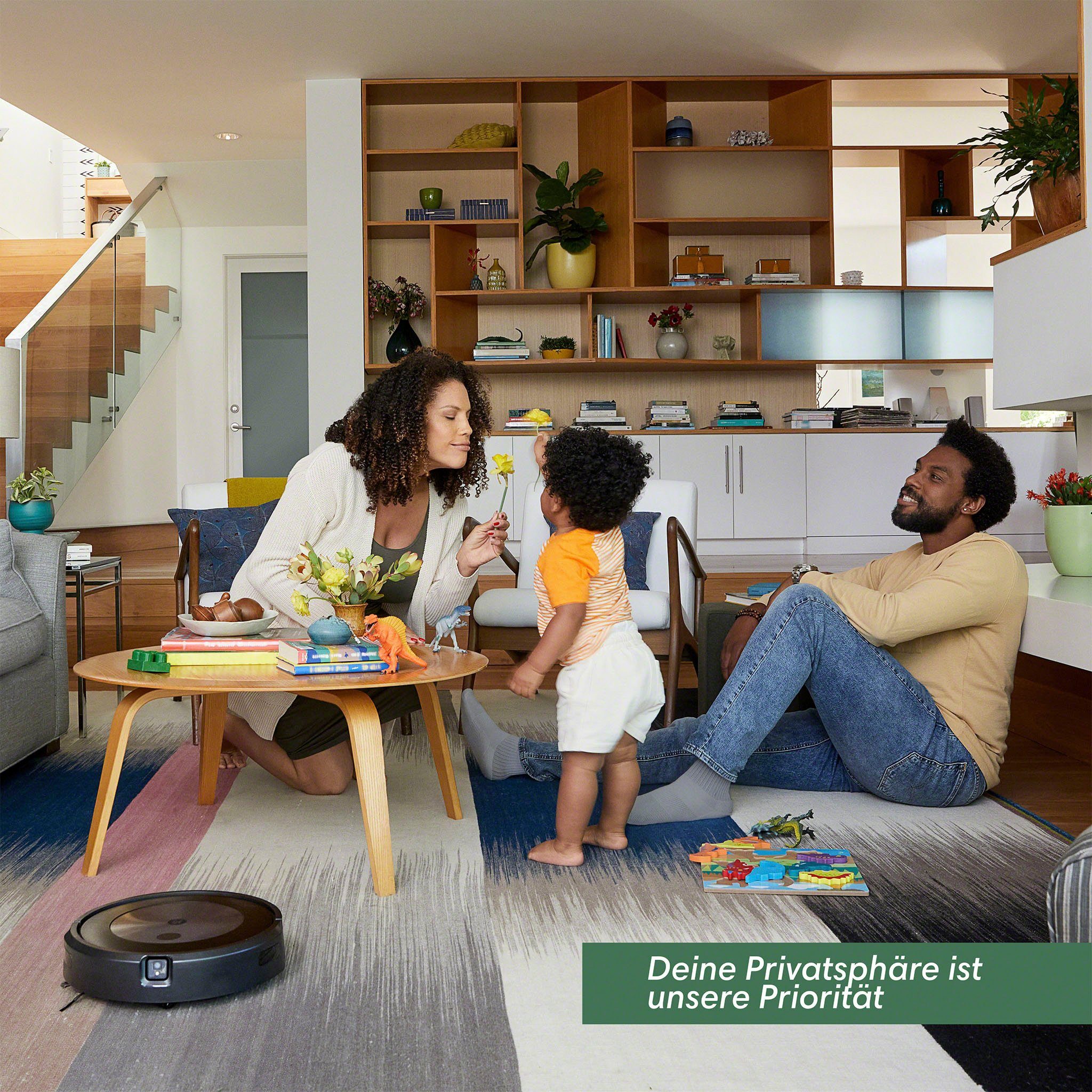 iRobot Saugroboter Roomba® j7+ (j7558), mit Beutel, WLAN-fähig mit autom. Absaugstation, Kartierung und zwei Gummibürsten