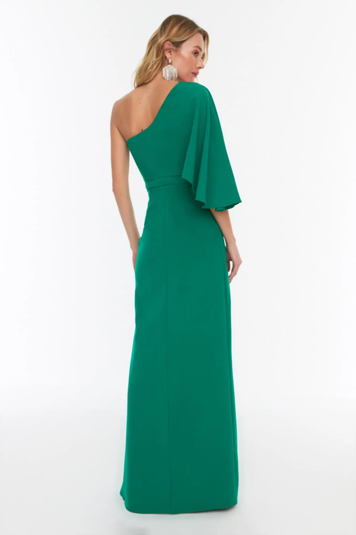 Trendyol Collection  Smaragdgrünes langes Abendkleid mit Faltendetail TPRSS20AE0049
