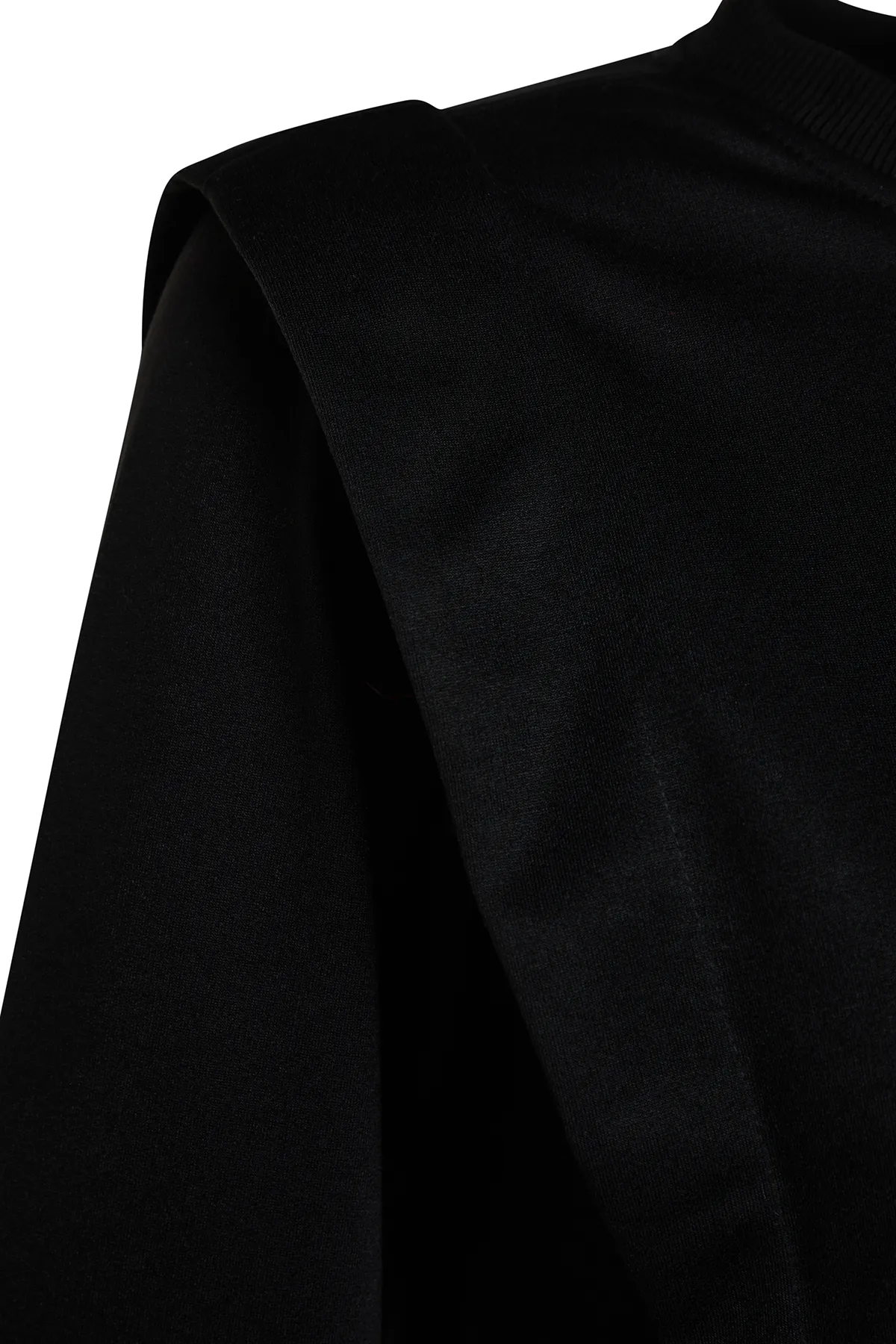 Trendyol Modest  Schwarzes, wattiertes Strick-Sweatshirt TCTAW23TW00250