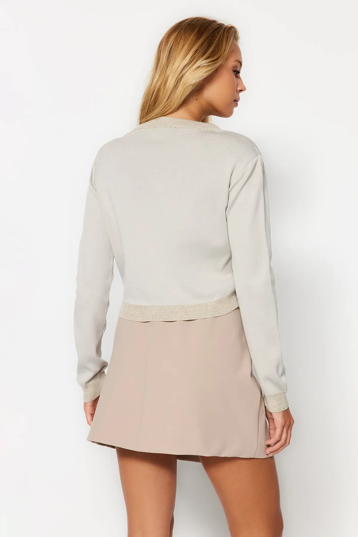 Trendyol Collection  Stone Crop gepolsterte Strick-Strickjacke mit Glitzer-Details TWOAW24HI00302
