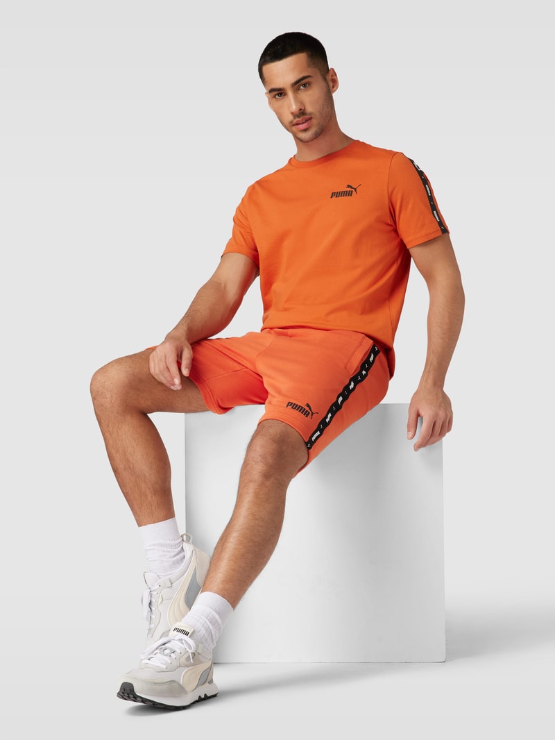 Sweatshorts mit Label-Print in hellrot