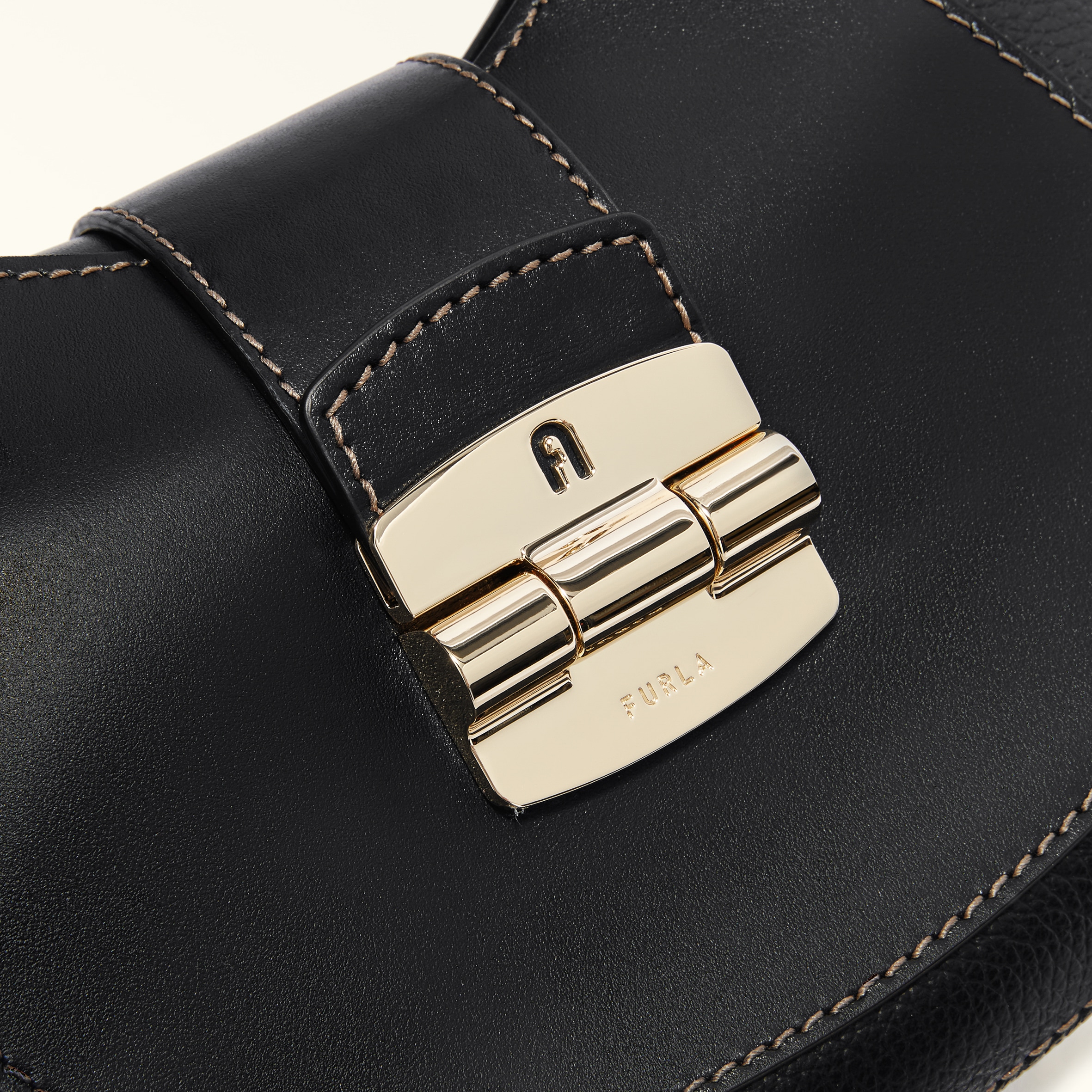 Furla Club 2