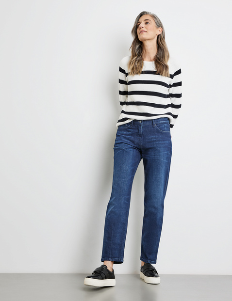 Jeans KIA꞉RA RELAXED FIT mit Washed-Out-Effekt