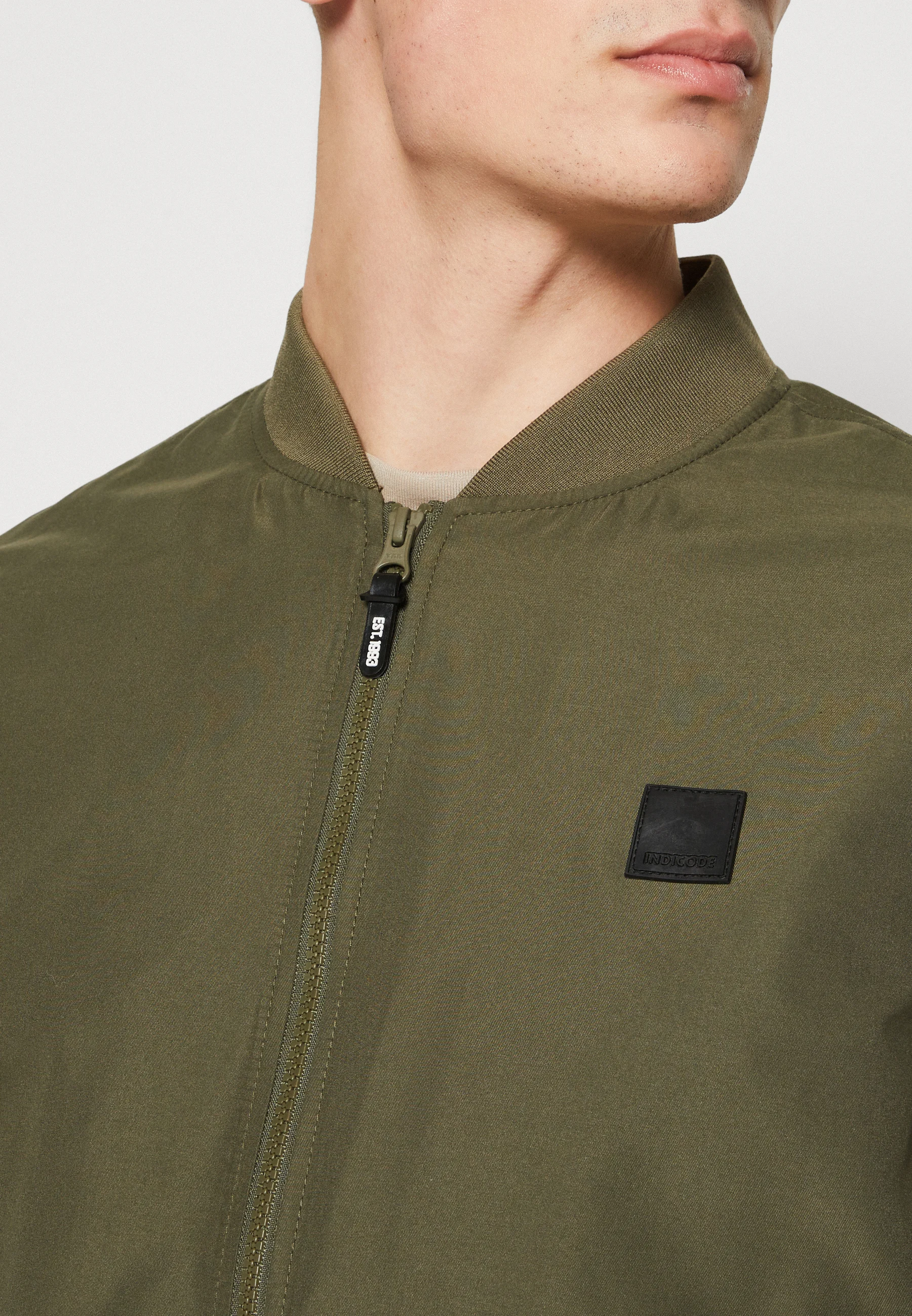 Chaqueta bomber INDICODE JEANS
