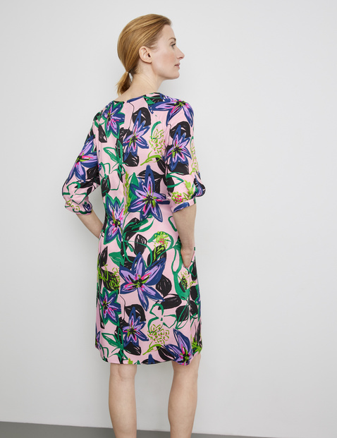 Hängekleid aus nachhaltiger Viskose-Qualität