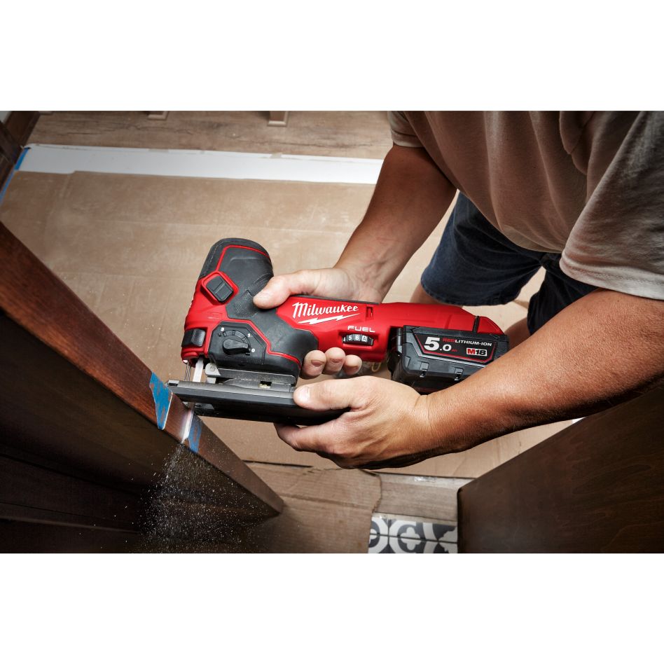 Milwaukee 4933500556 M18 FUEL FBJS-502X Akku-Stichsäge, 2x 5,0-Ah-Akku und Ladegerät im Koffer