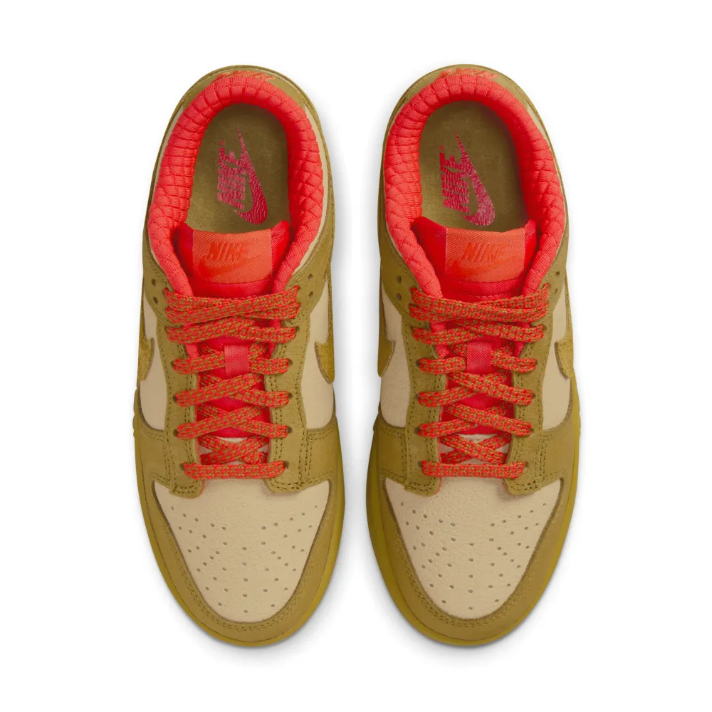Nike Dunk Low WMNS Bronzine FQ8897-252 / grün