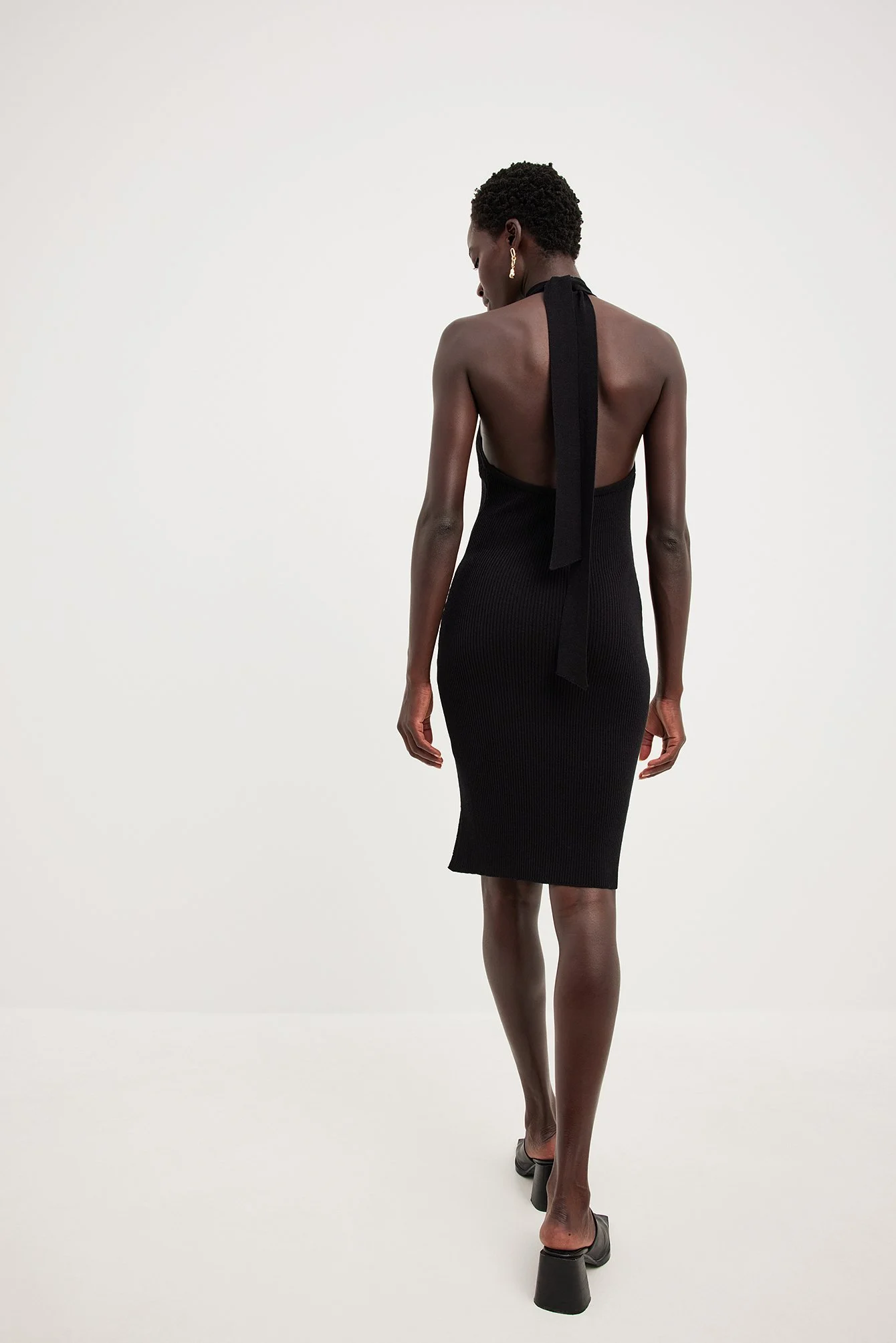 Strick-Minikleid mit Schleife