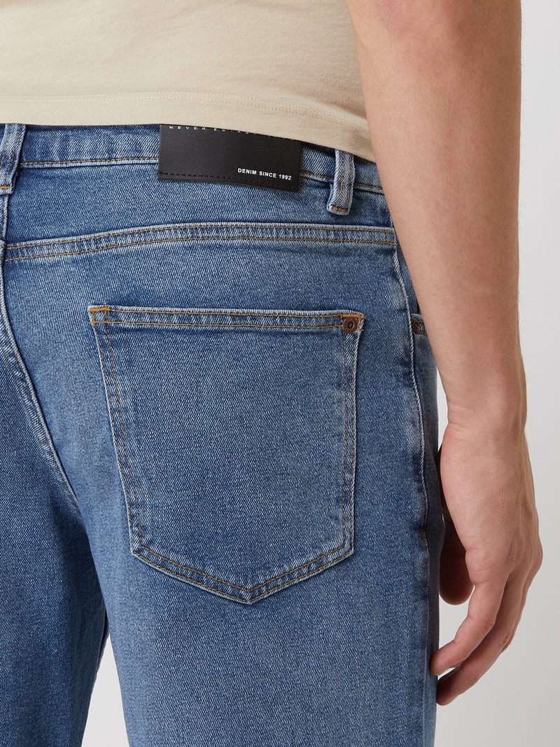 Straight Fit Jeans mit Stretch-Anteil in blau