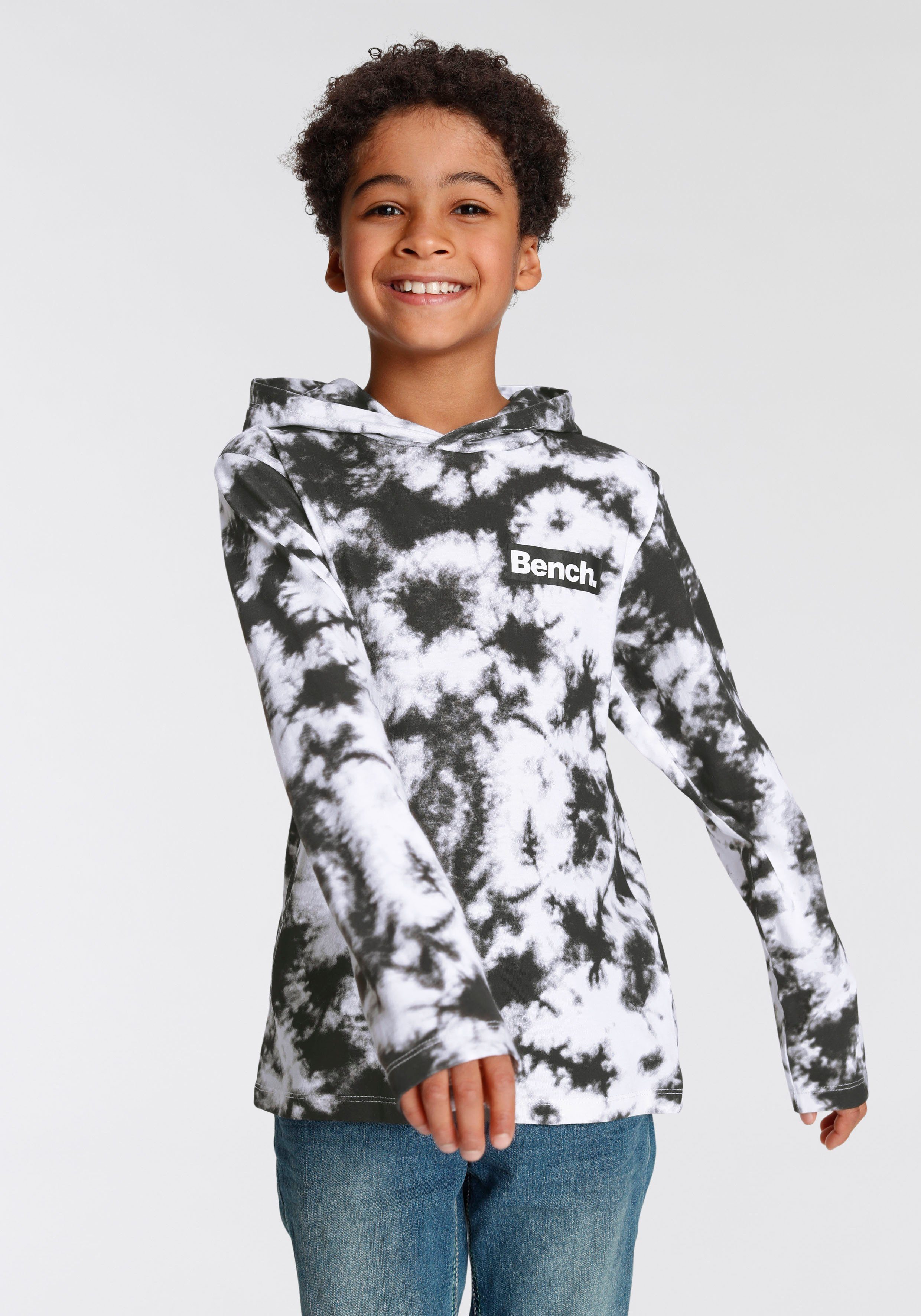 Bench. Kapuzenshirt in toller Batikoptik