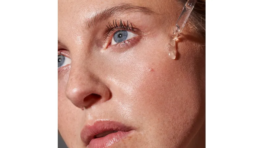 DADO SENS REGENERATION E Feuchtigkeitsserum - bei regenerationsbedürftiger Haut 20 ml
