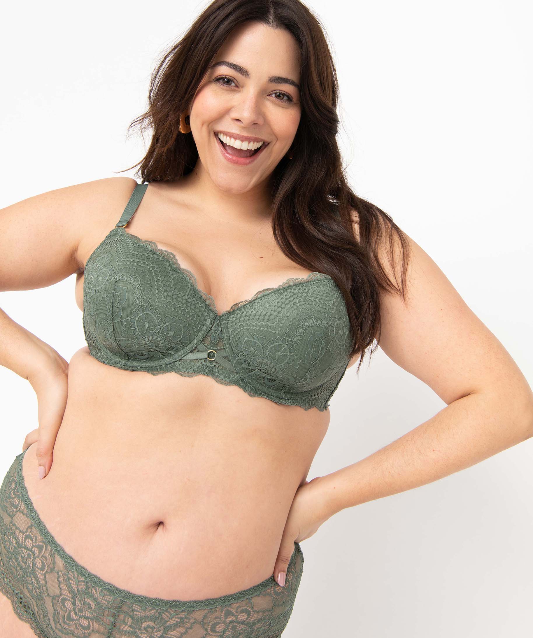 Soutien-gorge grande taille emboitant en dentelle avec bonne... kaki | GEMO