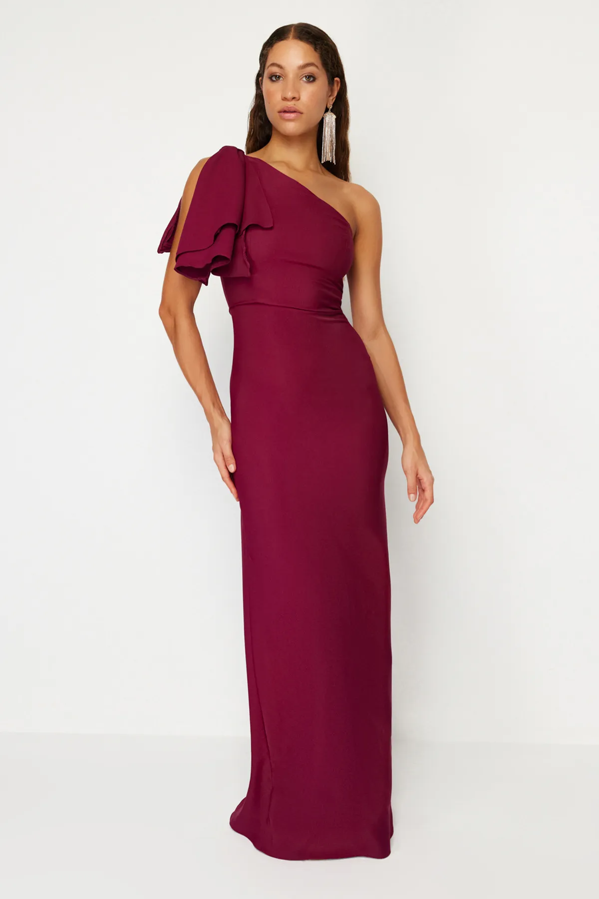 Trendyol Collection  Pflaumenfarbenes, gerade geschnittenes, gewebtes Abendkleid und Abschlusskleid TPRSS23AE00095
