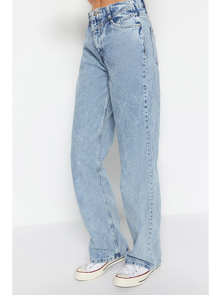 trendyol Jeans - Comfort fit - in Hellblau günstig kaufen
