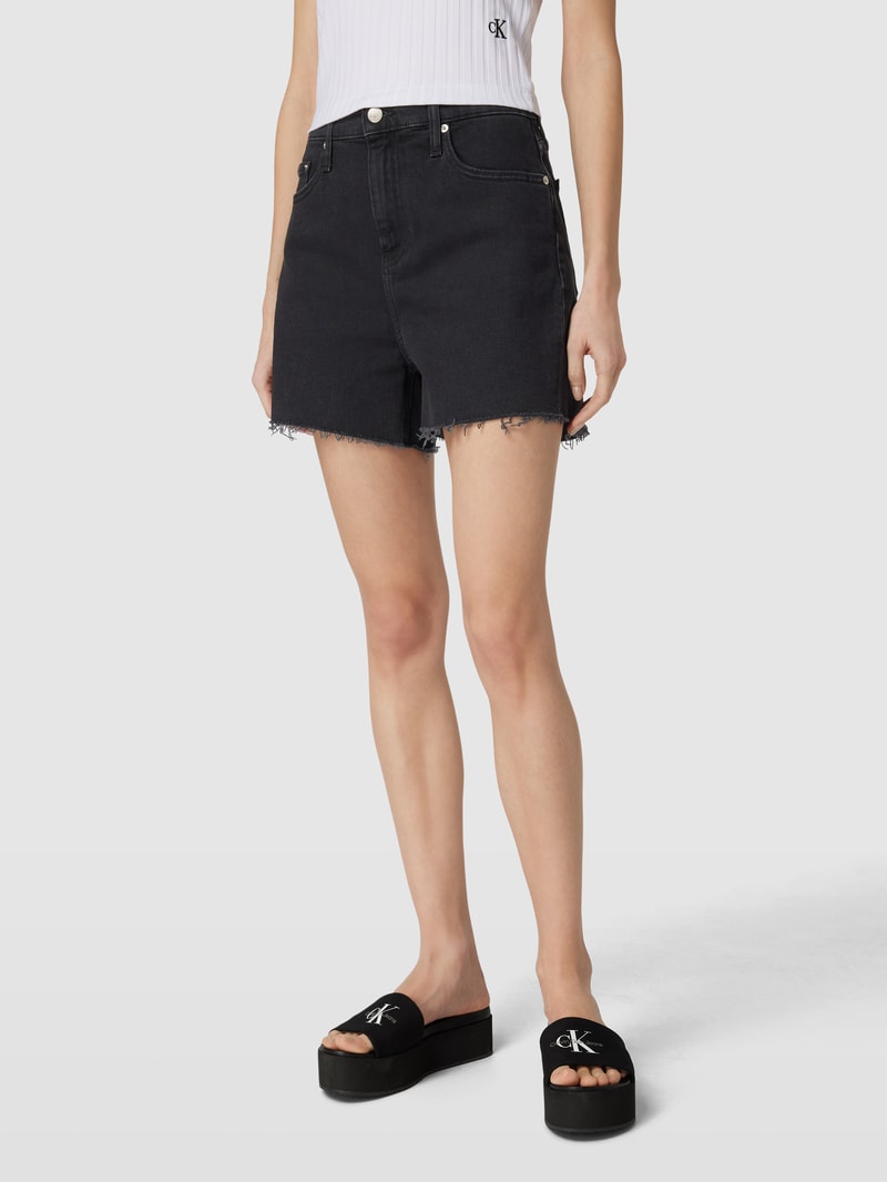 Jeansshorts mit ausgefransten Abschlüssen Modell 'MOM' in schwarz