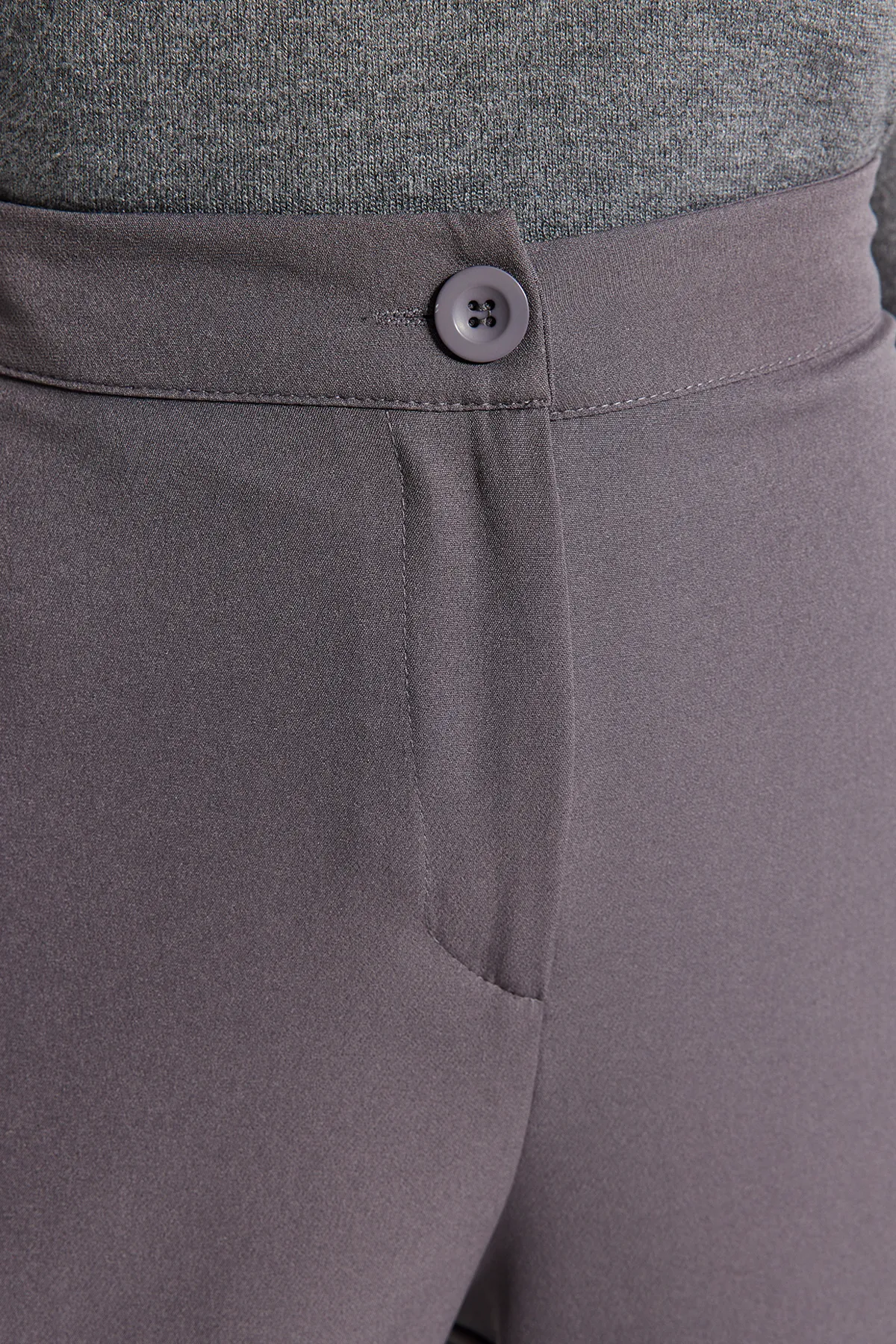 Trendyol Collection  Anthrazitfarbene, ausgestellte, gewebte Hose mit weitem Bein TOFAW19BB0581