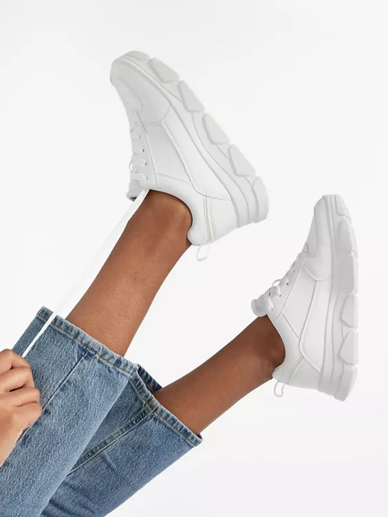 Graceland Platform Sneaker