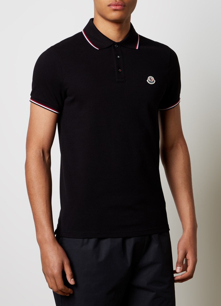Tricou polo clasic Moncler din bumbac piqué cu logo brodat.