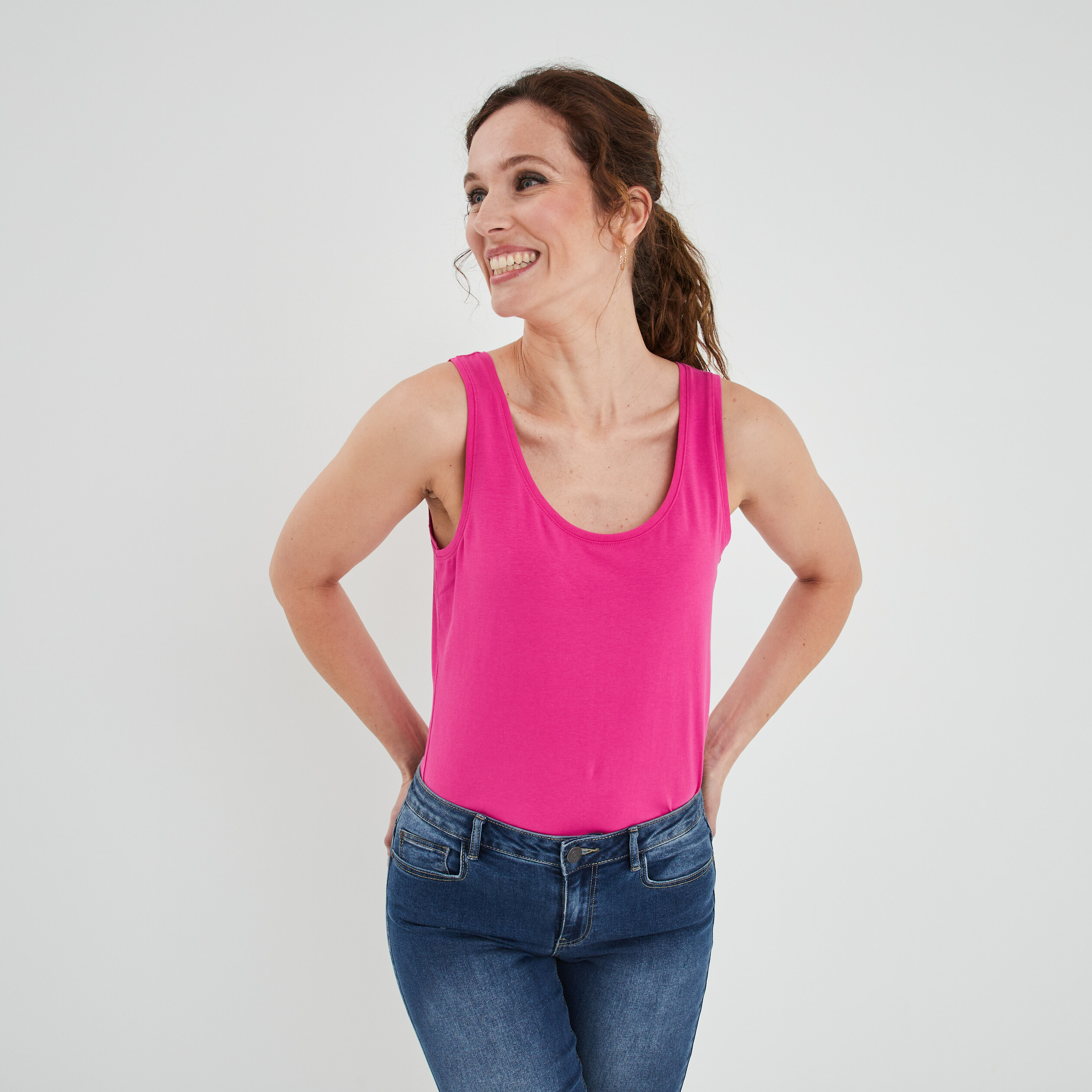 Débardeur bretelles larges uni rose fushia femme | La Halle