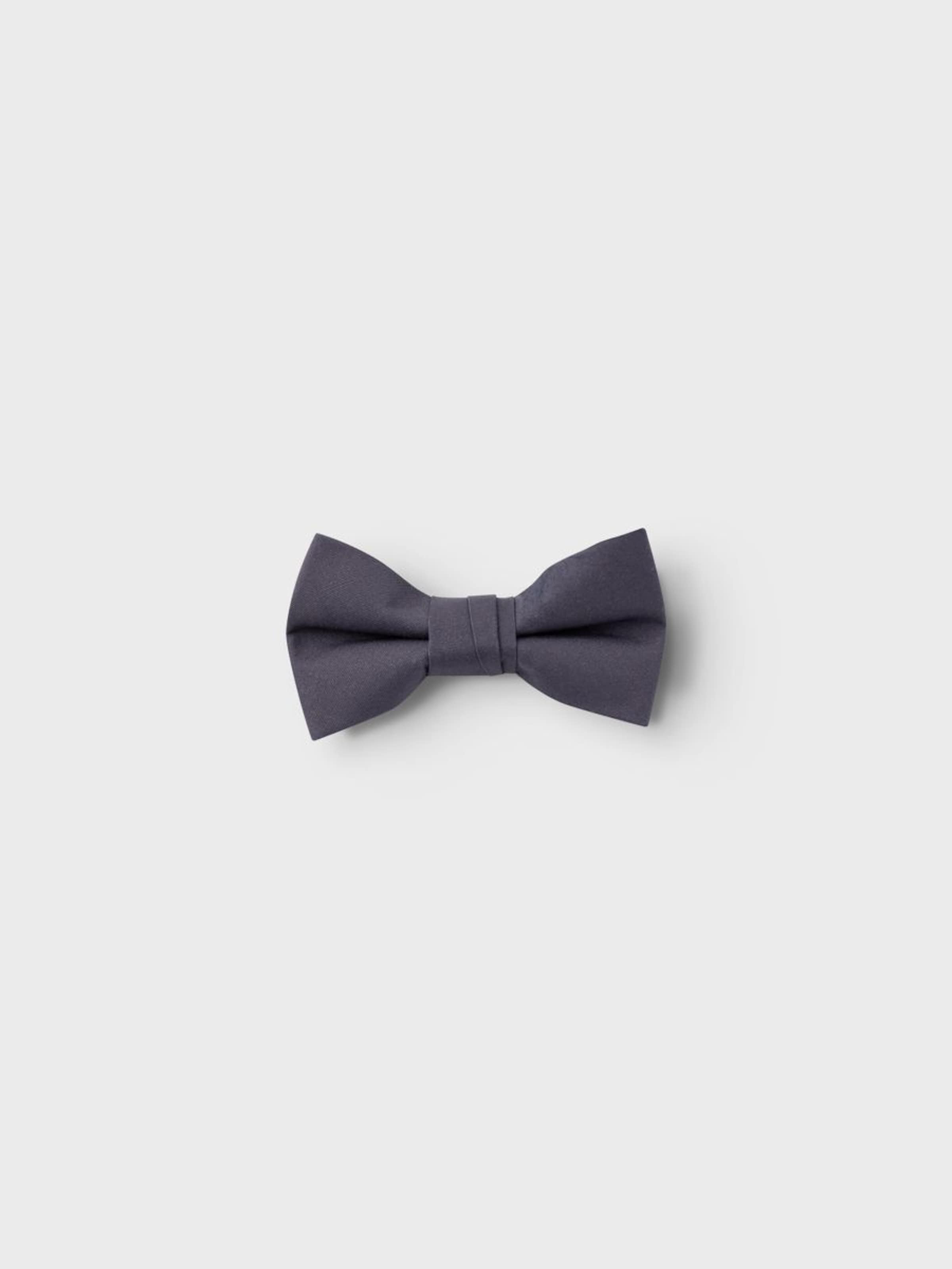 Suit Accessories