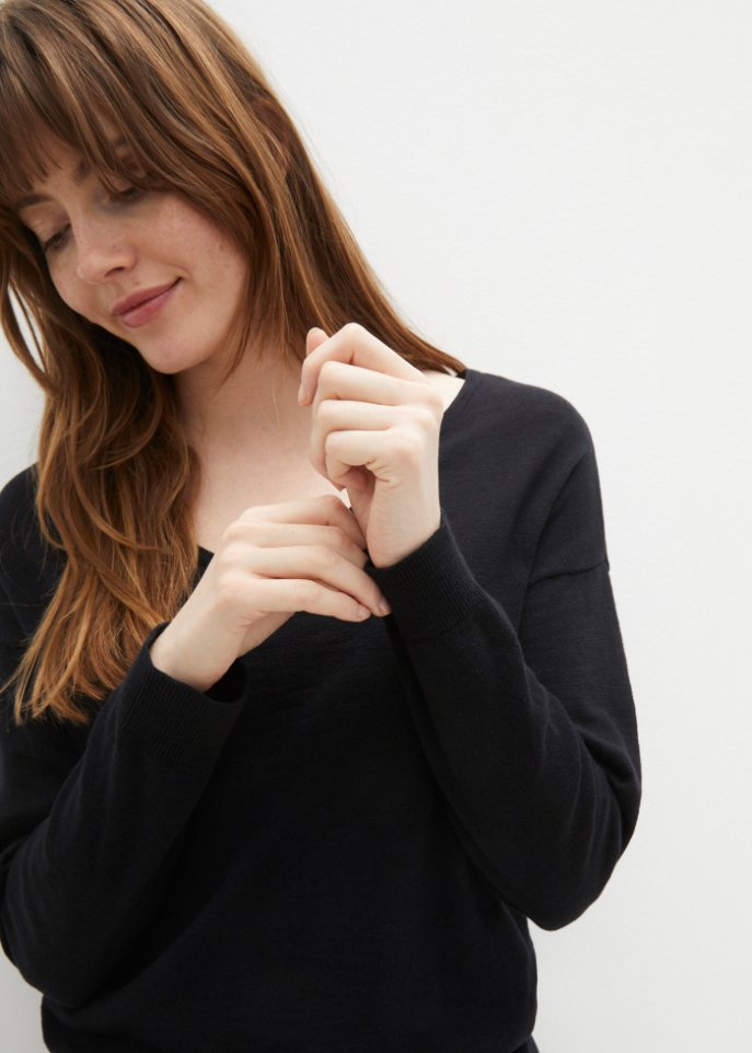 Leichter Strickpullover mit V-Ausschnitt aus Baumwolle